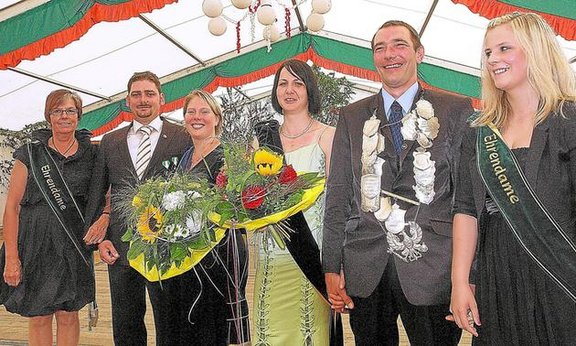 Schapdetten-feiert-70-Jahre-im-Schuetzenverein_image_630_420f_wn.jpg 